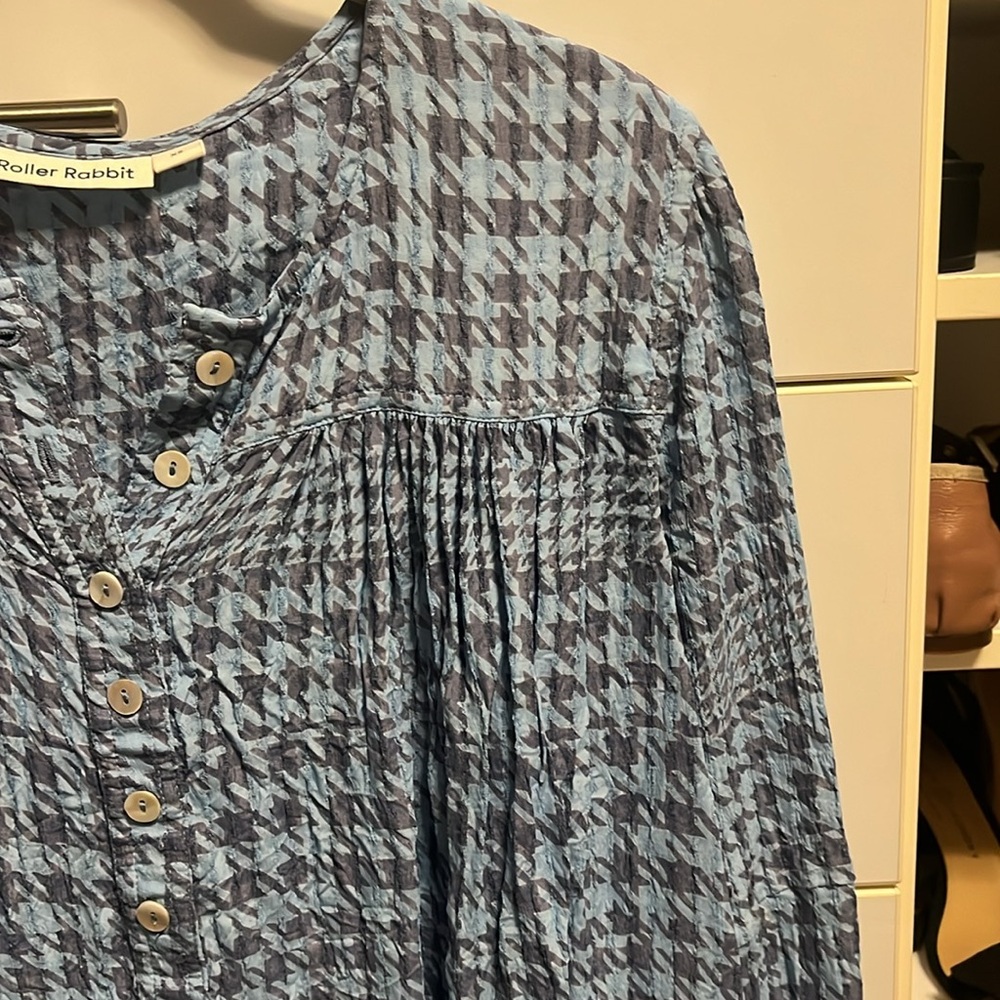 Roller Rabbit blouse - Picture 3 of 5